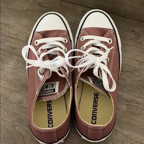 Converse - Picture 2 of 4